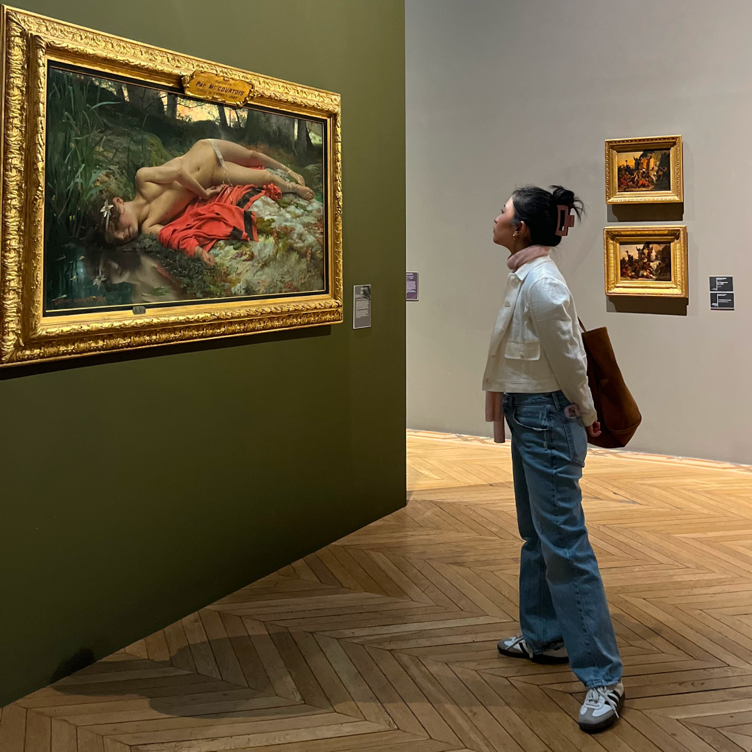 Exploring museums and galleries